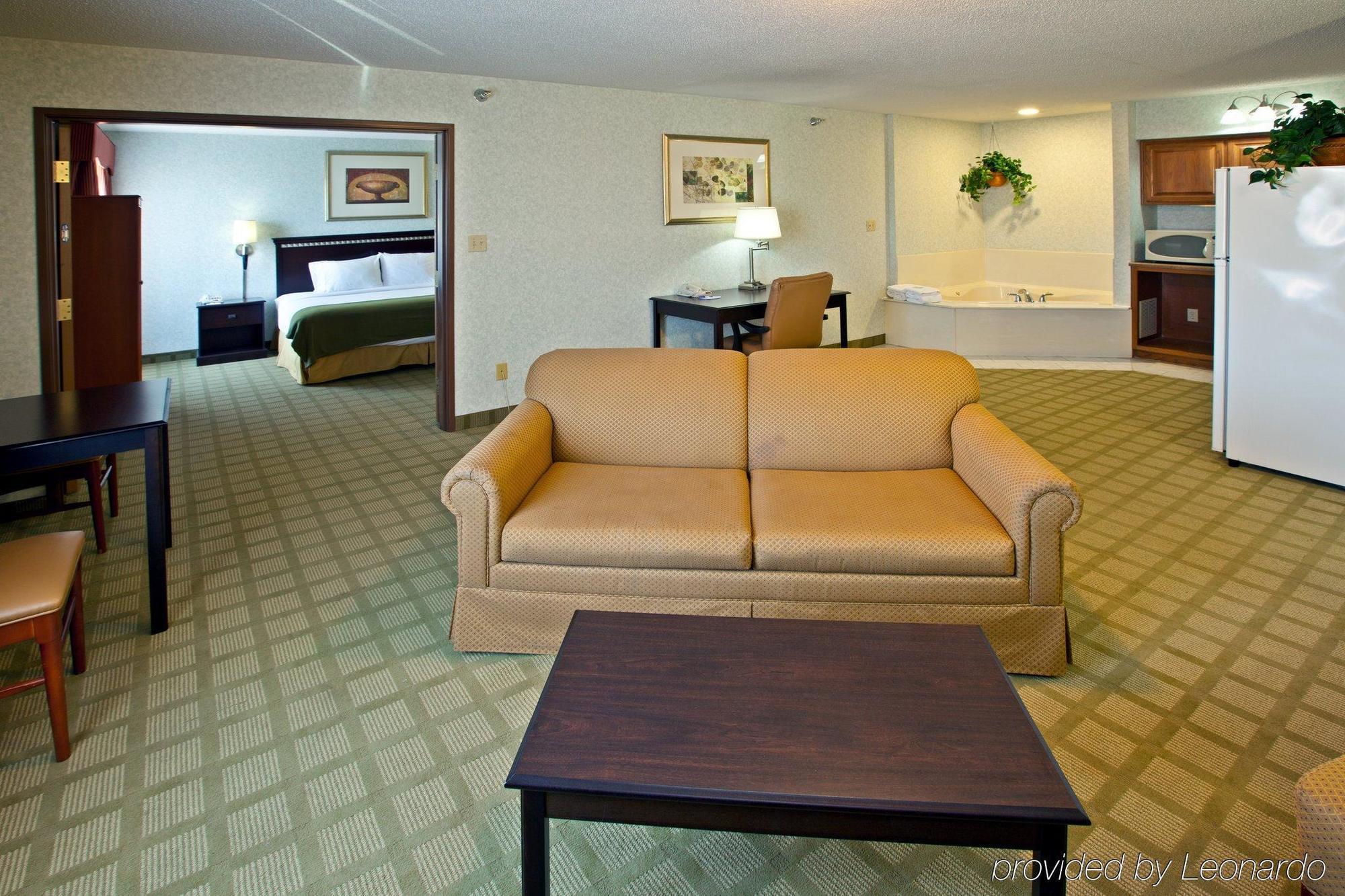 Holiday Inn Express Corydon By Ihg Room photo